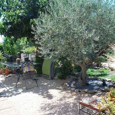 Le Pitchounet Arles Bagian luar foto